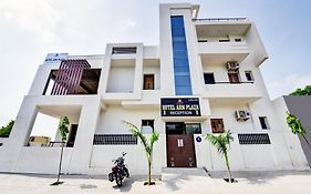 Hotel O Arn Plaza